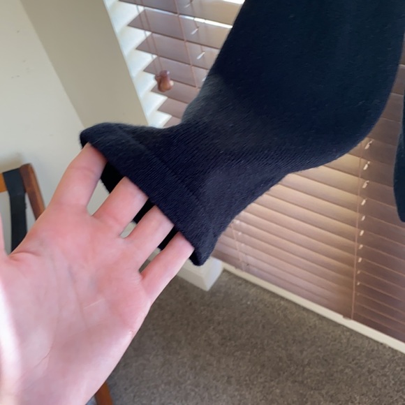 stunning red and navy C.D Daniels sweater so soft amazing detail around a 2x - Picture 3 of 8